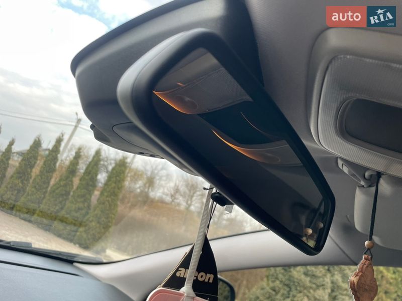 Седан Volvo S60 2012 в Калуше