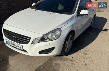 Седан Volvo S60 2012 в Києві