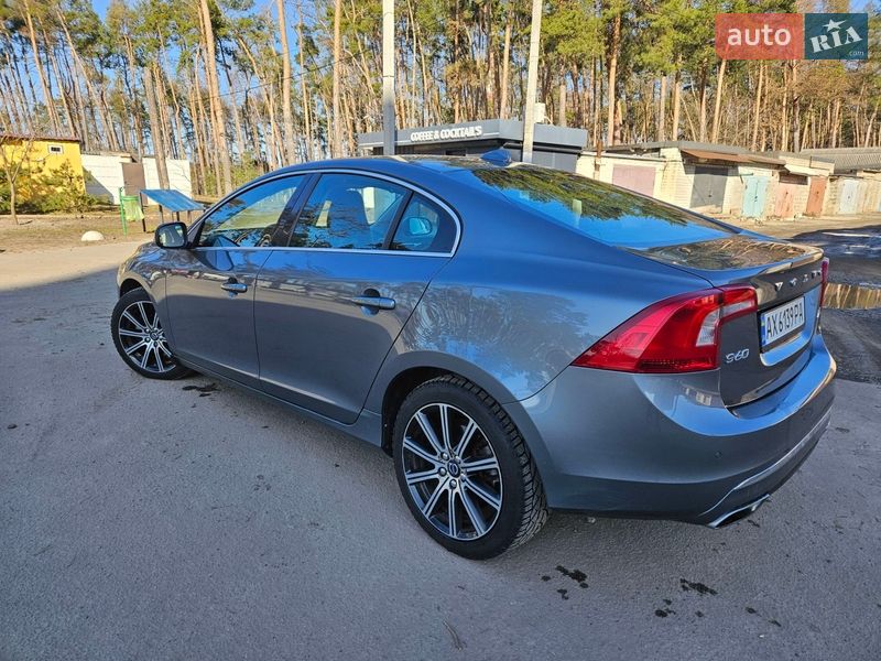 Седан Volvo S60 2016 в Харькове