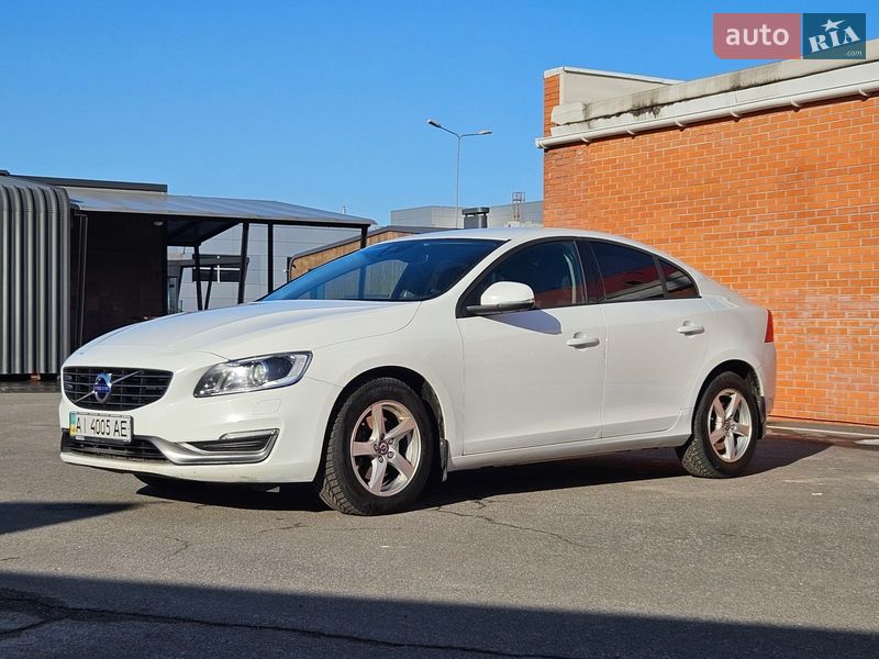 Седан Volvo S60 2015 в Киеве фото 7 Седан Volvo S60 2015 в Киеве