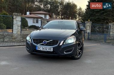 Седан Volvo S60 2011 в Львове