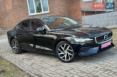 Седан Volvo S60 2020 в Киеве