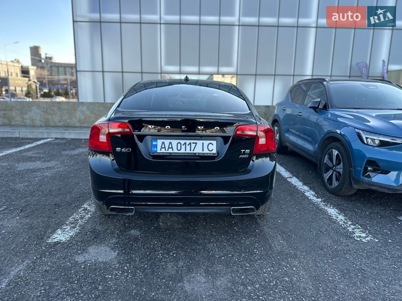 Седан Volvo S60 2014 в Новомосковске