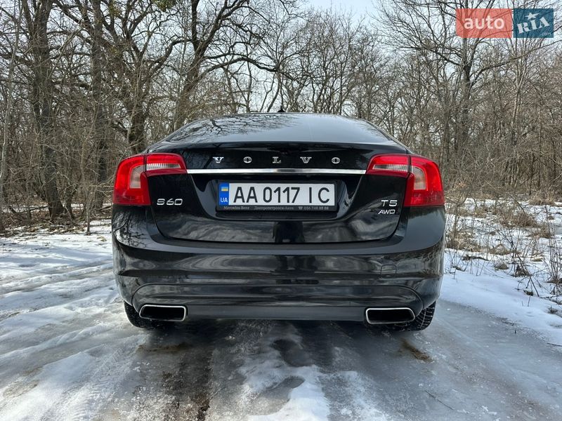 Седан Volvo S60 2014 в Новомосковске