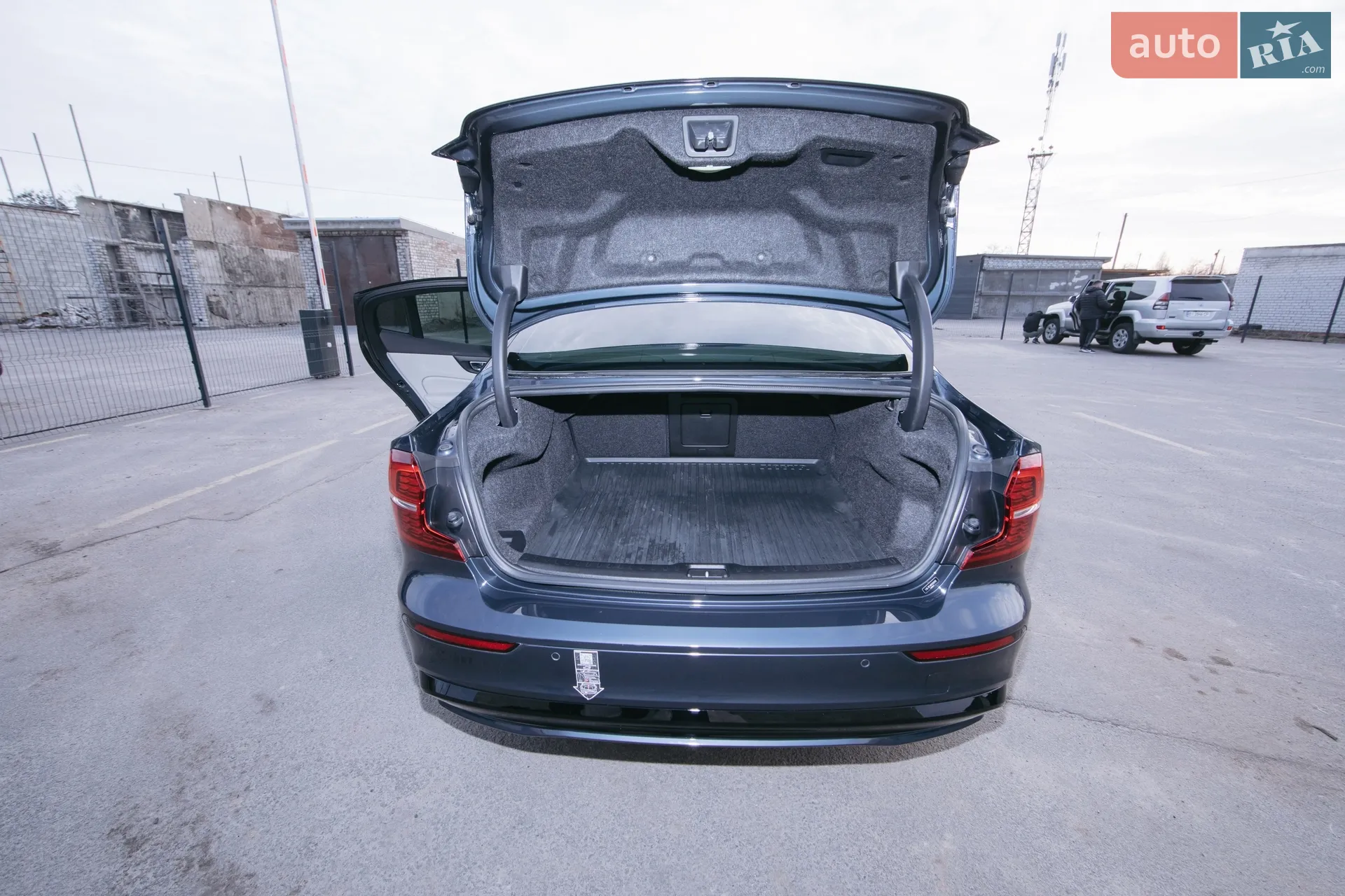 2023 Volvo S60 - мініатюра 21