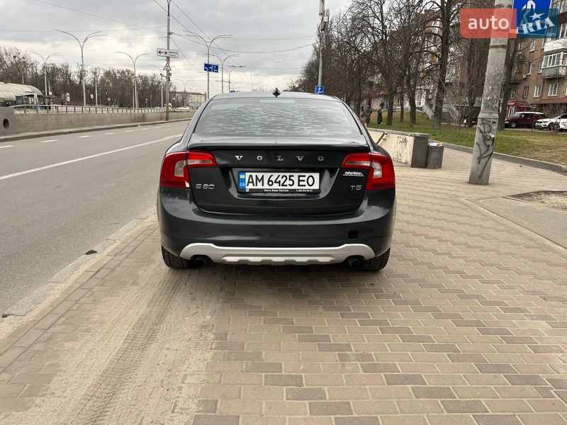 Седан Volvo S60 2011 в Киеве фото 6 Седан Volvo S60 2011 в Киеве