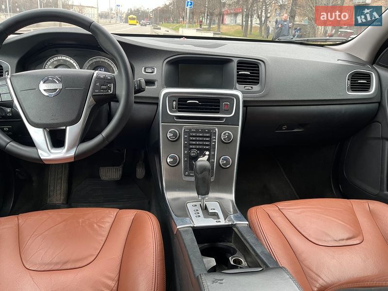 Седан Volvo S60 2011 в Киеве фото 12 Седан Volvo S60 2011 в Киеве