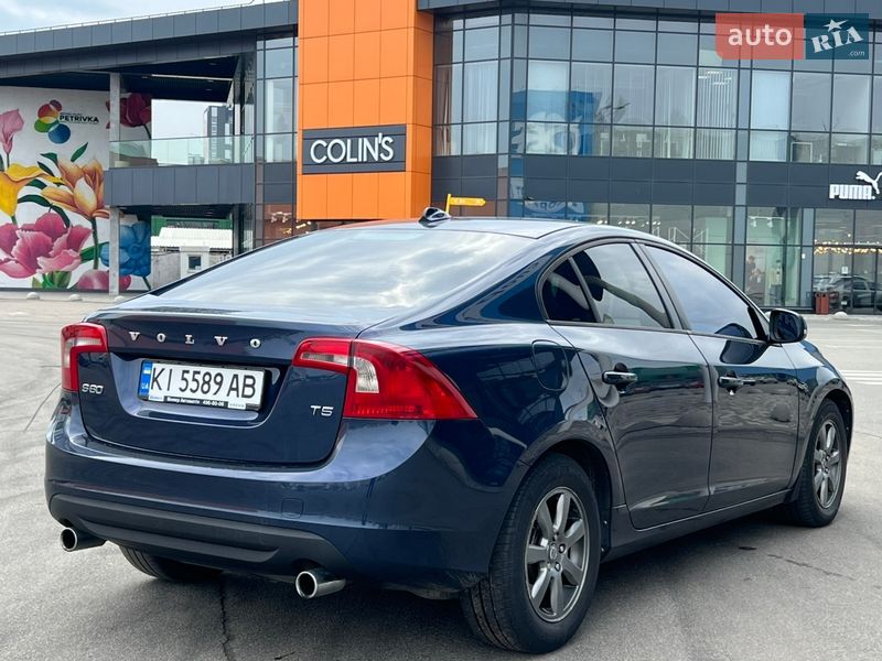 Седан Volvo S60 2011 в Києві