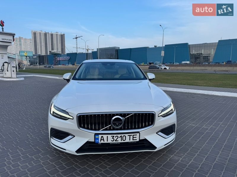 Седан Volvo S60 2020 в Києві