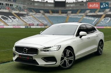 Седан Volvo S60 2020 в Одессе