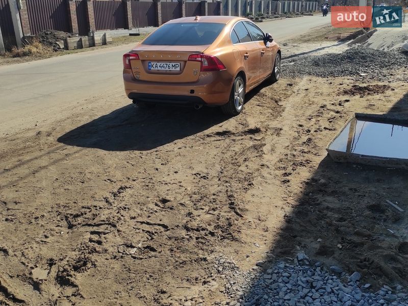 Седан Volvo S60 2012 в Києві