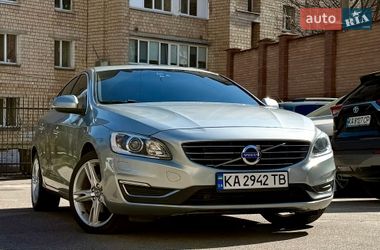 Седан Volvo S60 2016 в Києві