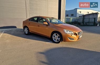 Седан Volvo S60 2011 в Борисполе