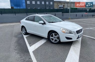 Седан Volvo S60 2012 в Полтаве