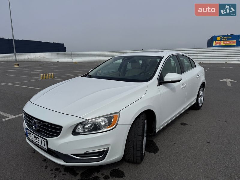 Volvo S60 2015