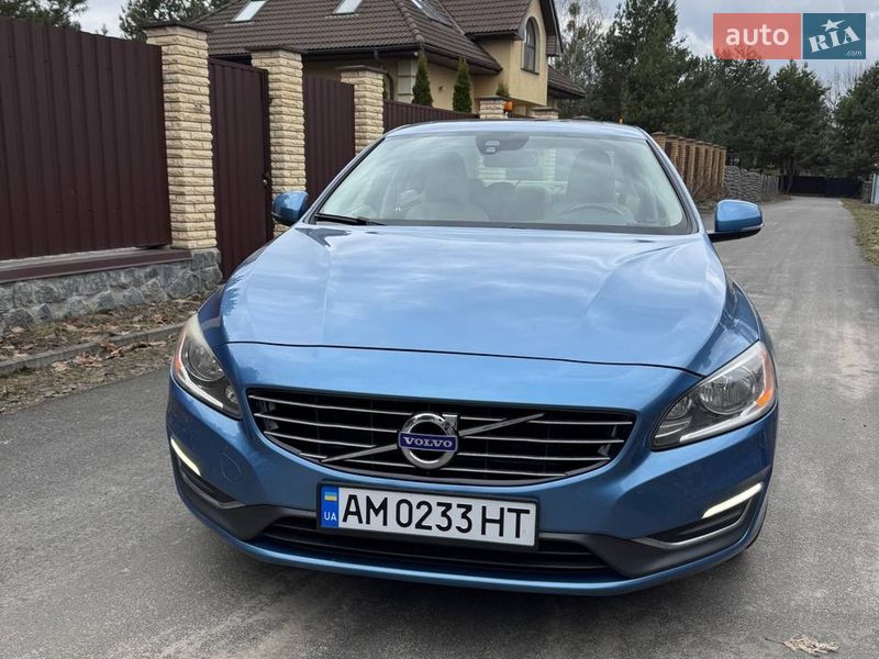 Седан Volvo S60 2014 в Петропавлівській Борщагівці
