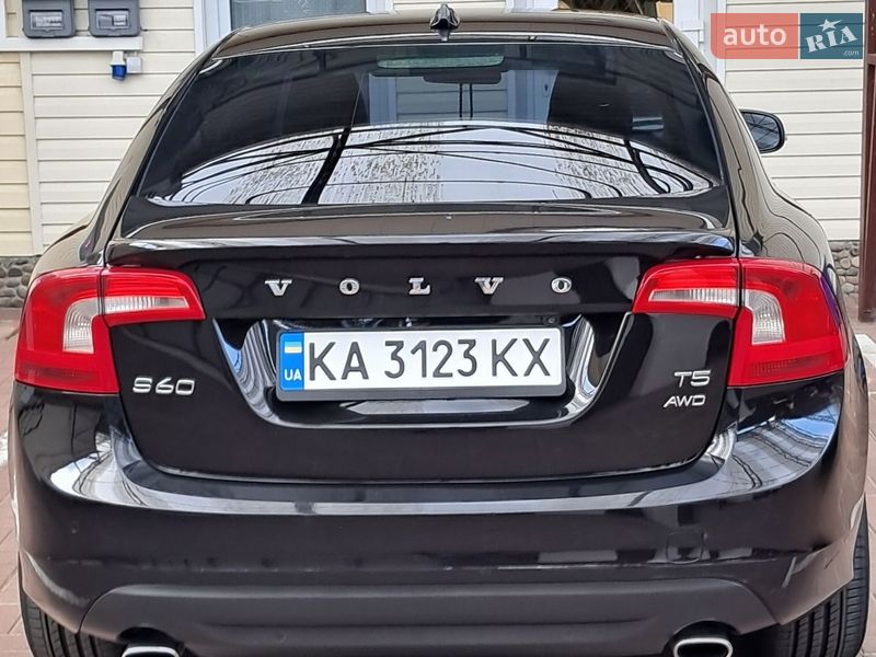 Седан Volvo S60 2013 в Києві