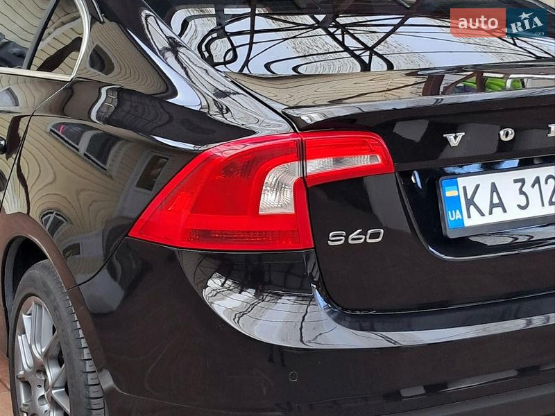 Седан Volvo S60 2013 в Києві