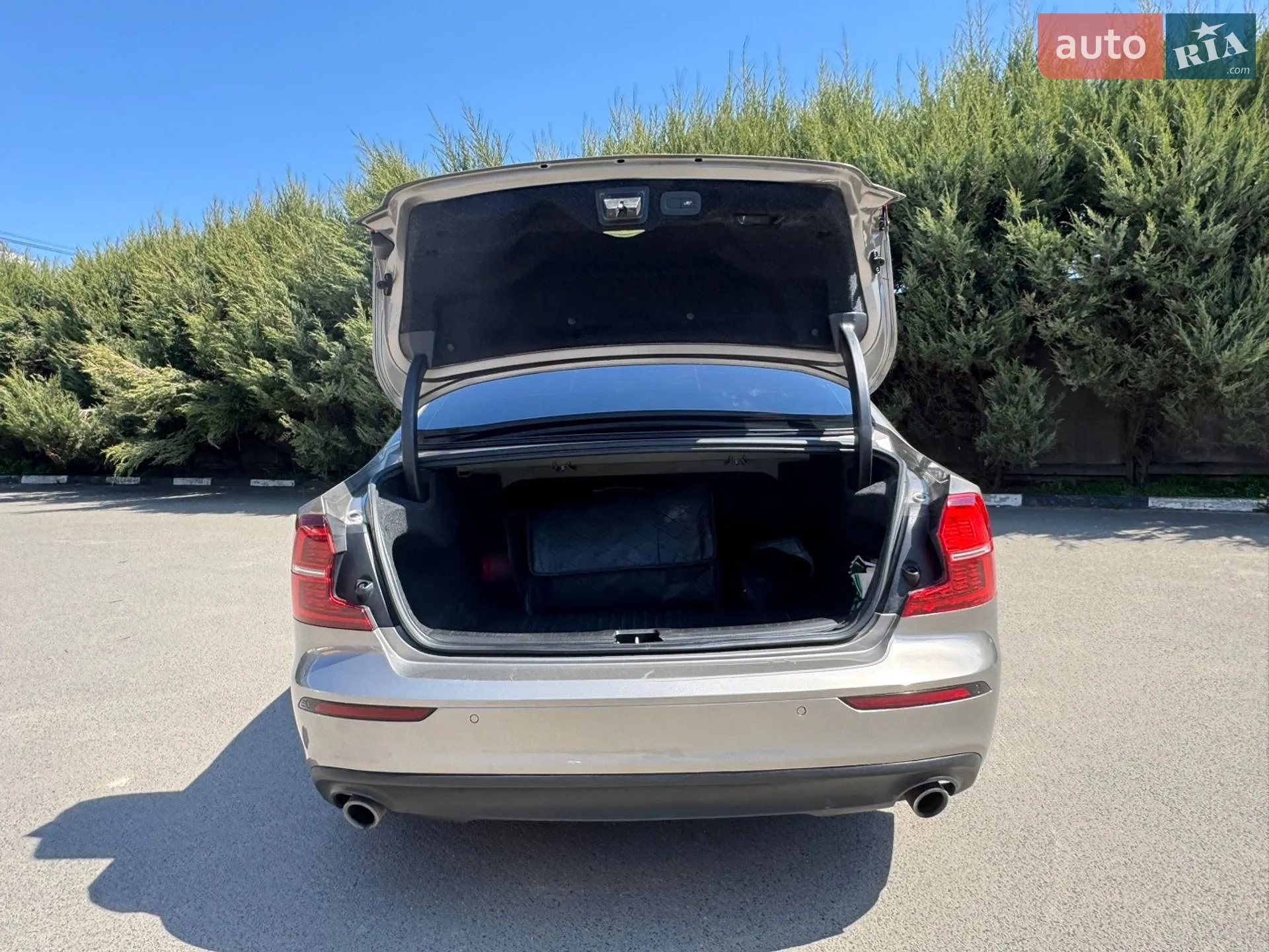 2019 Volvo S60 - мініатюра 8
