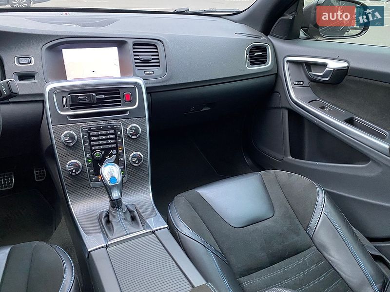 Седан Volvo S60 2017 в Києві