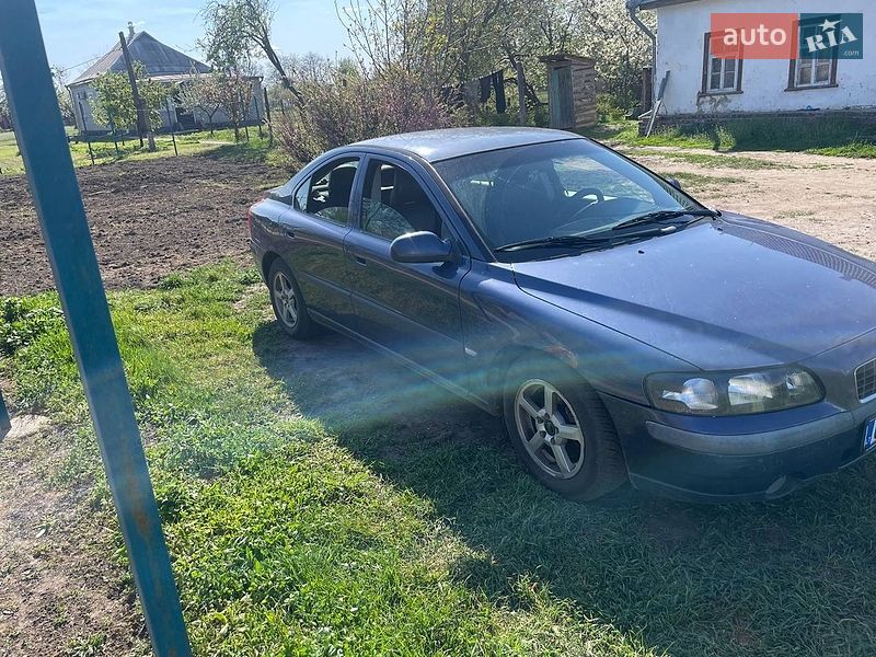 Седан Volvo S60 2001 в Переяславе