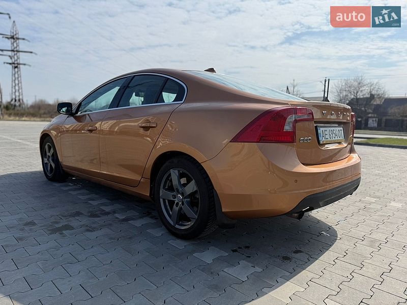 Седан Volvo S60 2010 в Ирпене