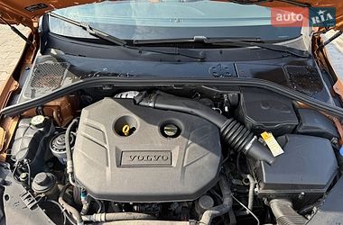 Седан Volvo S60 2010 в Ирпене