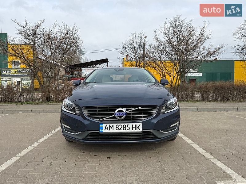 Седан Volvo S60 2013 в Житомире