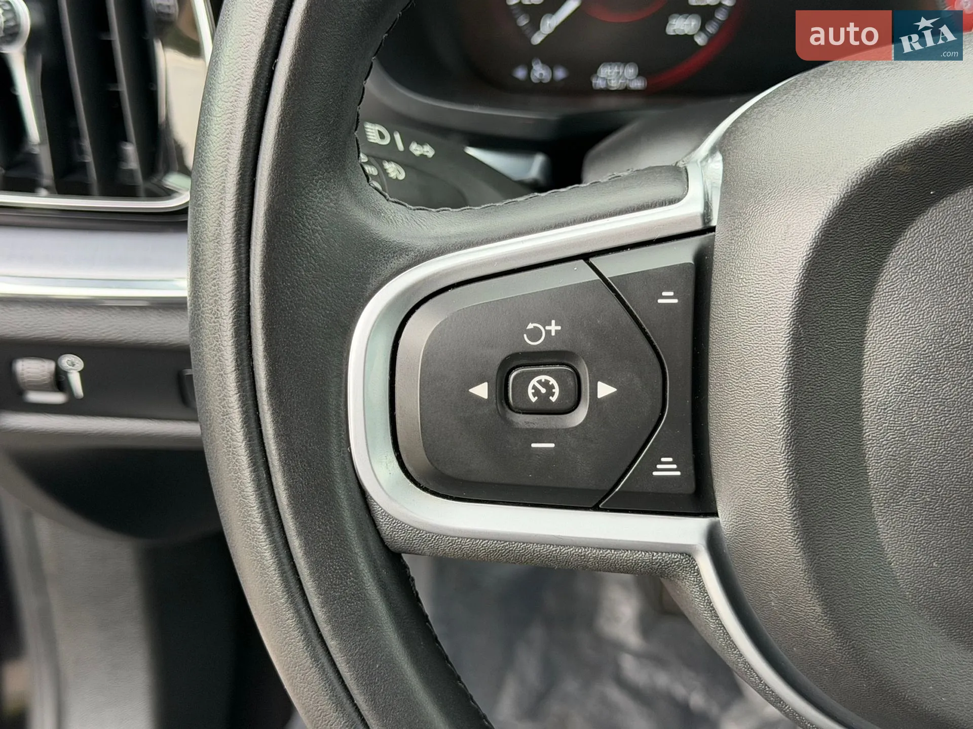 2022 Volvo S60 - мініатюра 53