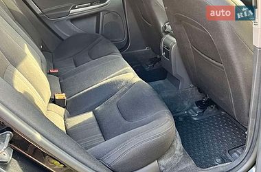 Седан Volvo S60 2012 в Львове
