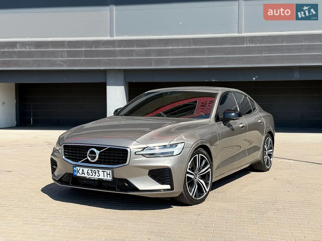 2020 Volvo S60 - мініатюра 16
