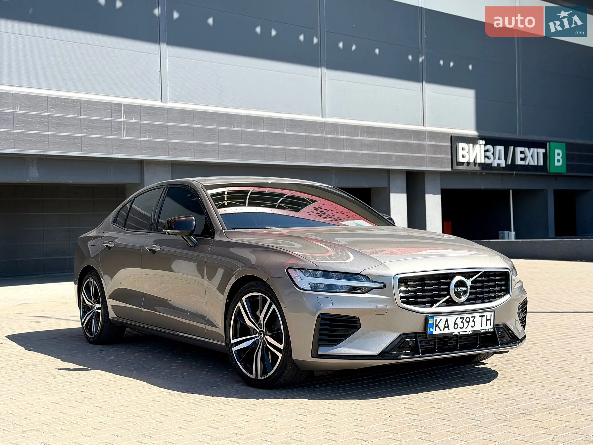 2019 Volvo S60 - мініатюра 18