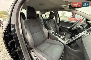 Седан Volvo S60 2011 в Стрые