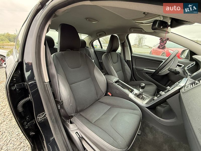 Седан Volvo S60 2011 в Стрые