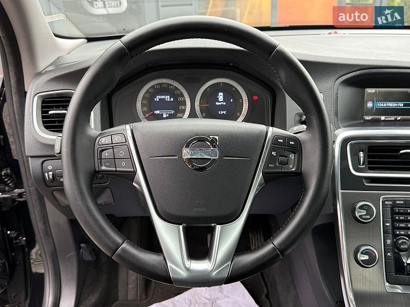 Седан Volvo S60 2011 в Стрые