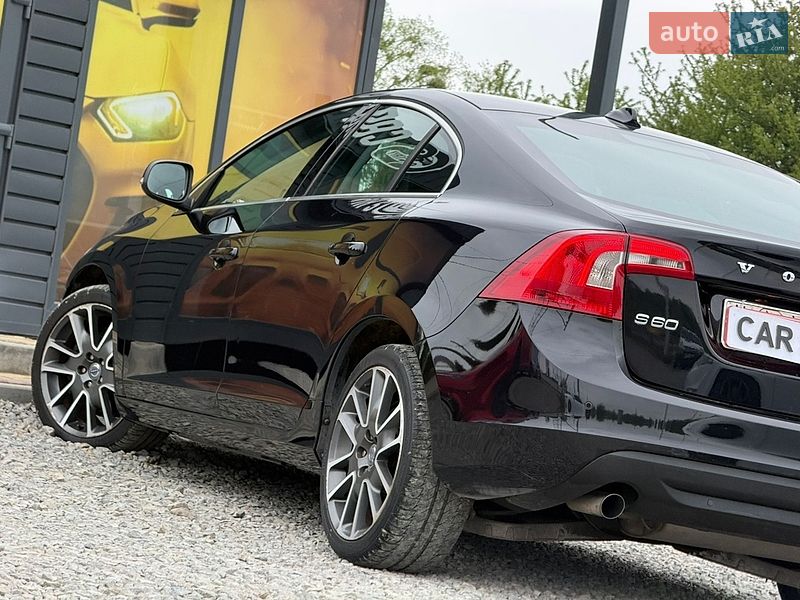 Седан Volvo S60 2011 в Стрые