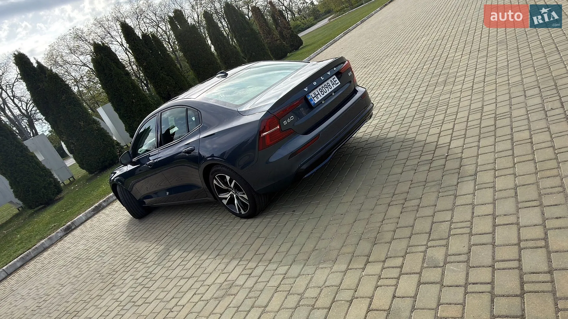 2024 Volvo S60 - мініатюра 8