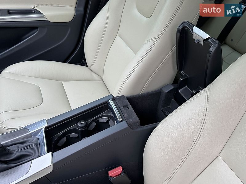 Седан Volvo S60 2016 в Луцке