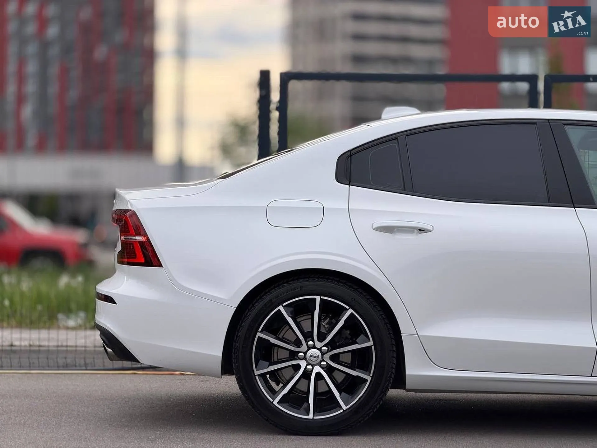 2019 Volvo S60 - мініатюра 10