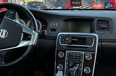Седан Volvo S60 2012 в Тернополі