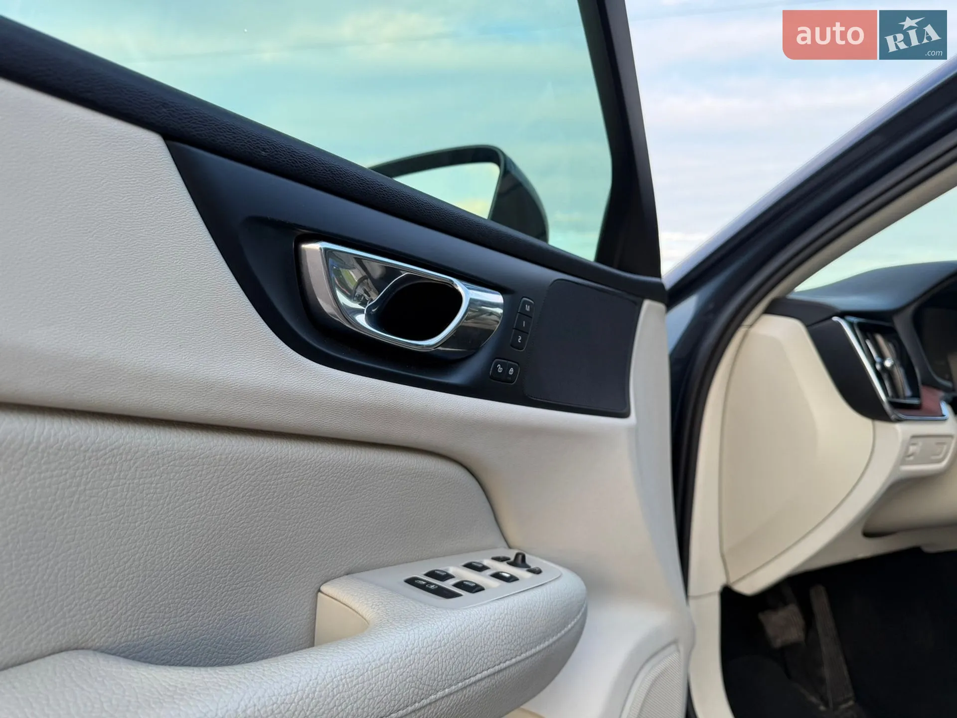 2019 Volvo S60 - мініатюра 27