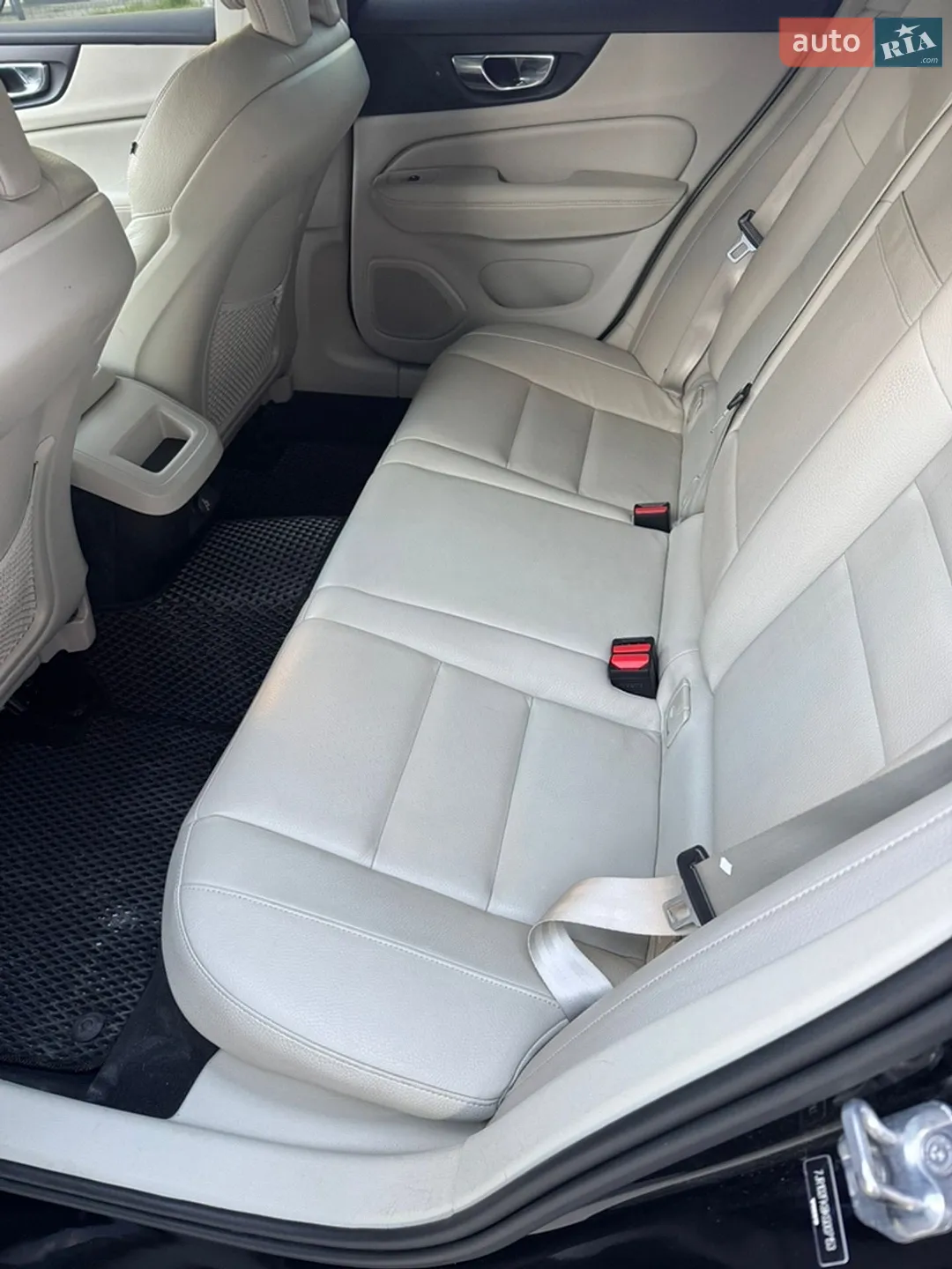 2019 Volvo S60 - мініатюра 19