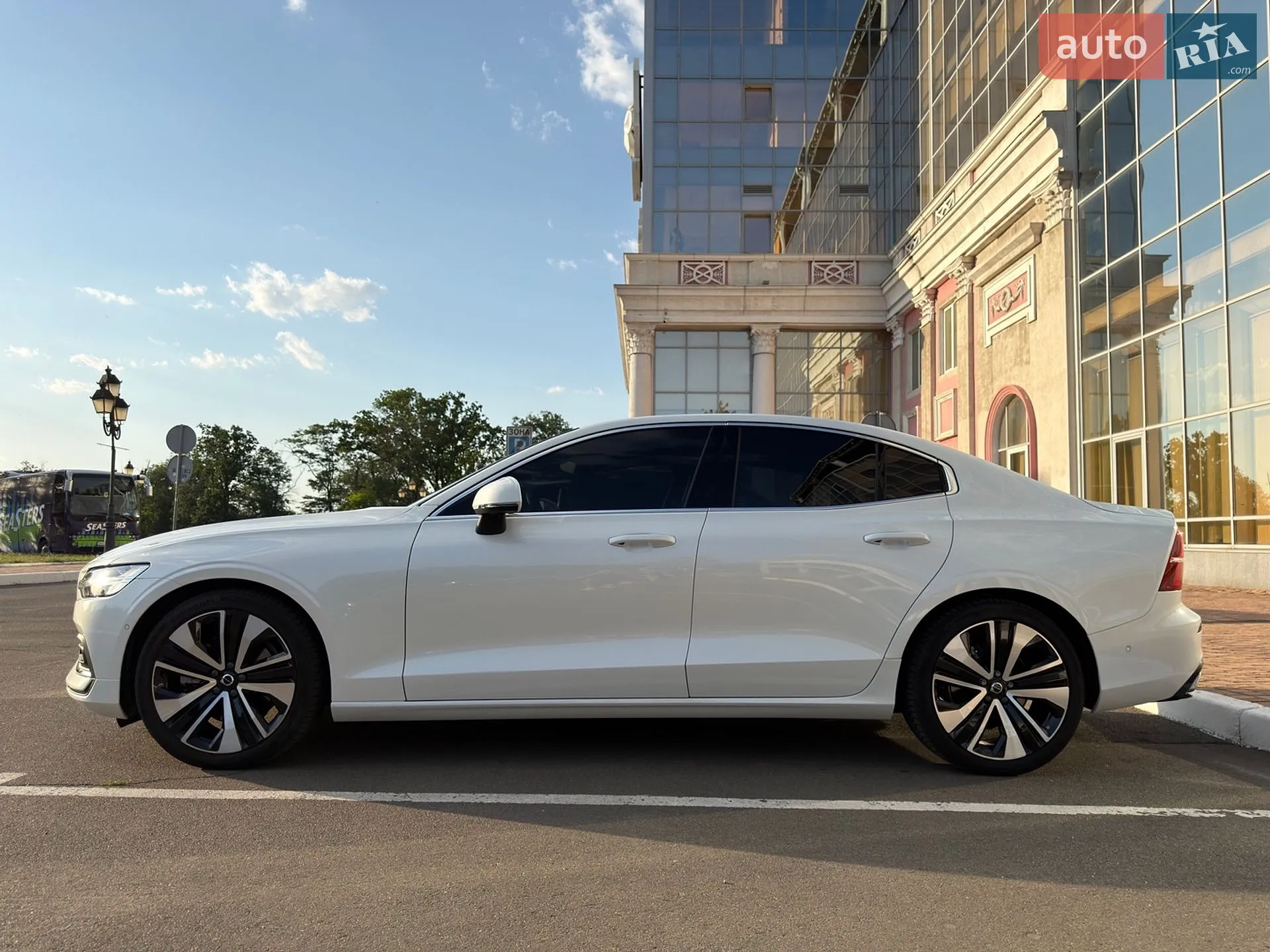 2023 Volvo S60 - мініатюра 3