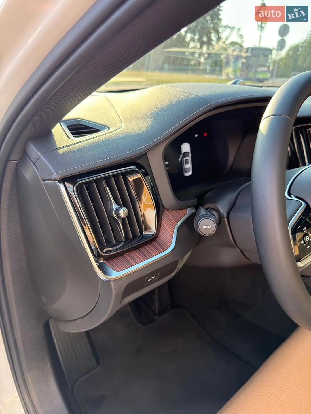 2023 Volvo S60 - мініатюра 14