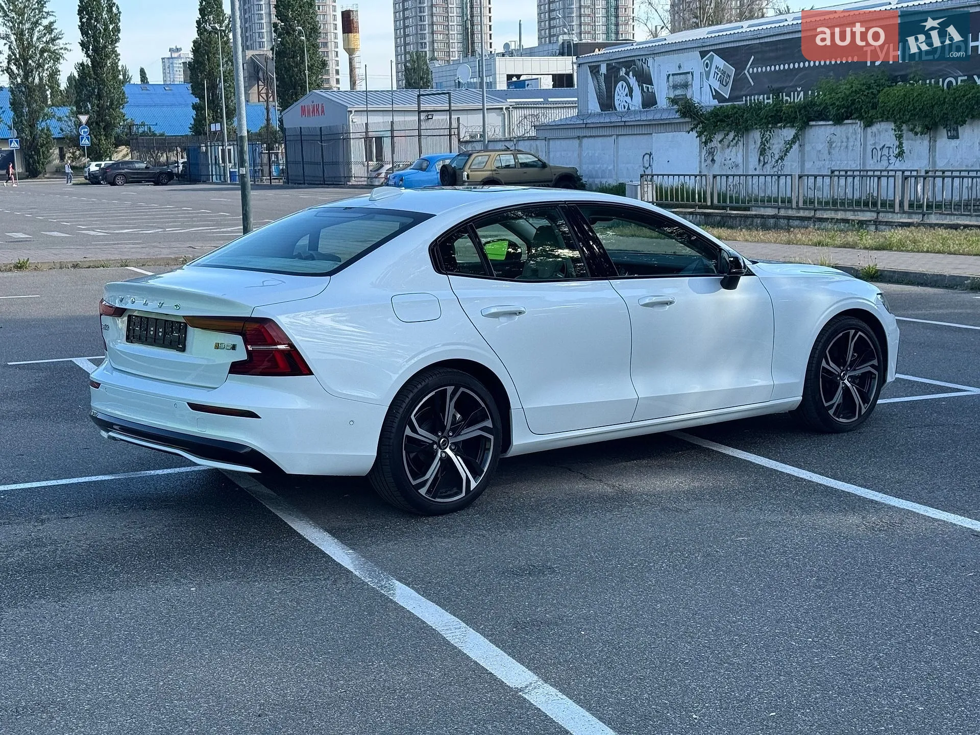 2023 Volvo S60 - мініатюра 5
