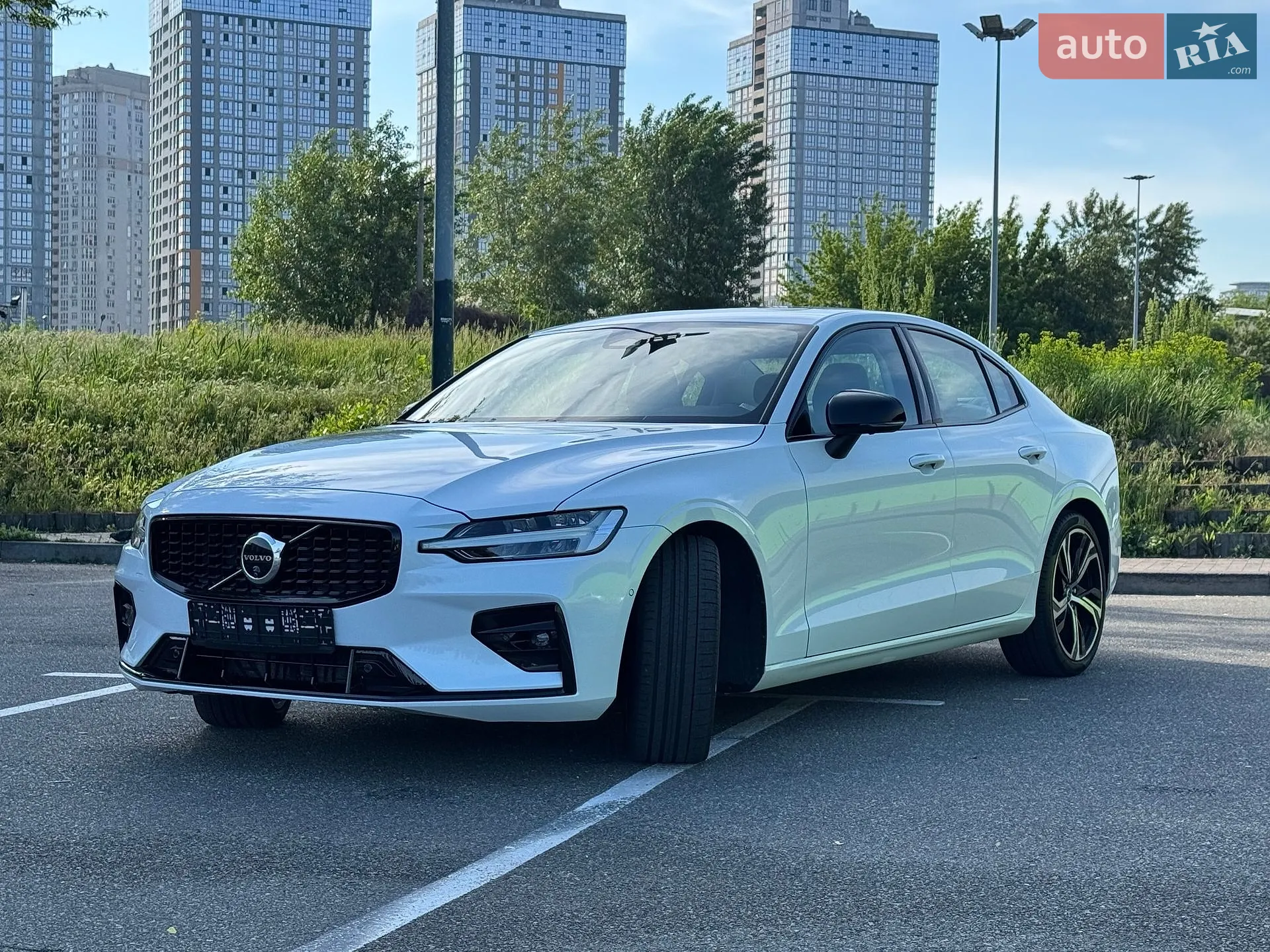 2023 Volvo S60 - мініатюра 16