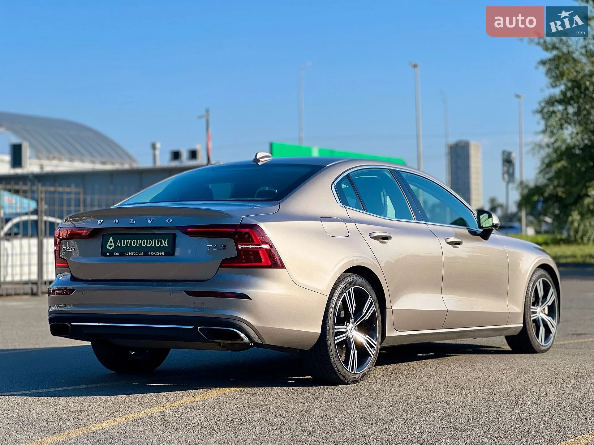 2019 Volvo S60 - мініатюра 10
