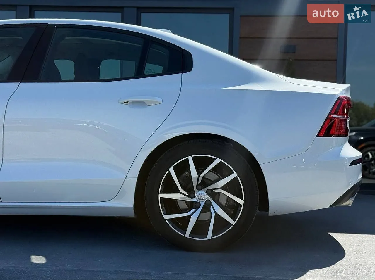 2019 Volvo S60 - мініатюра 10
