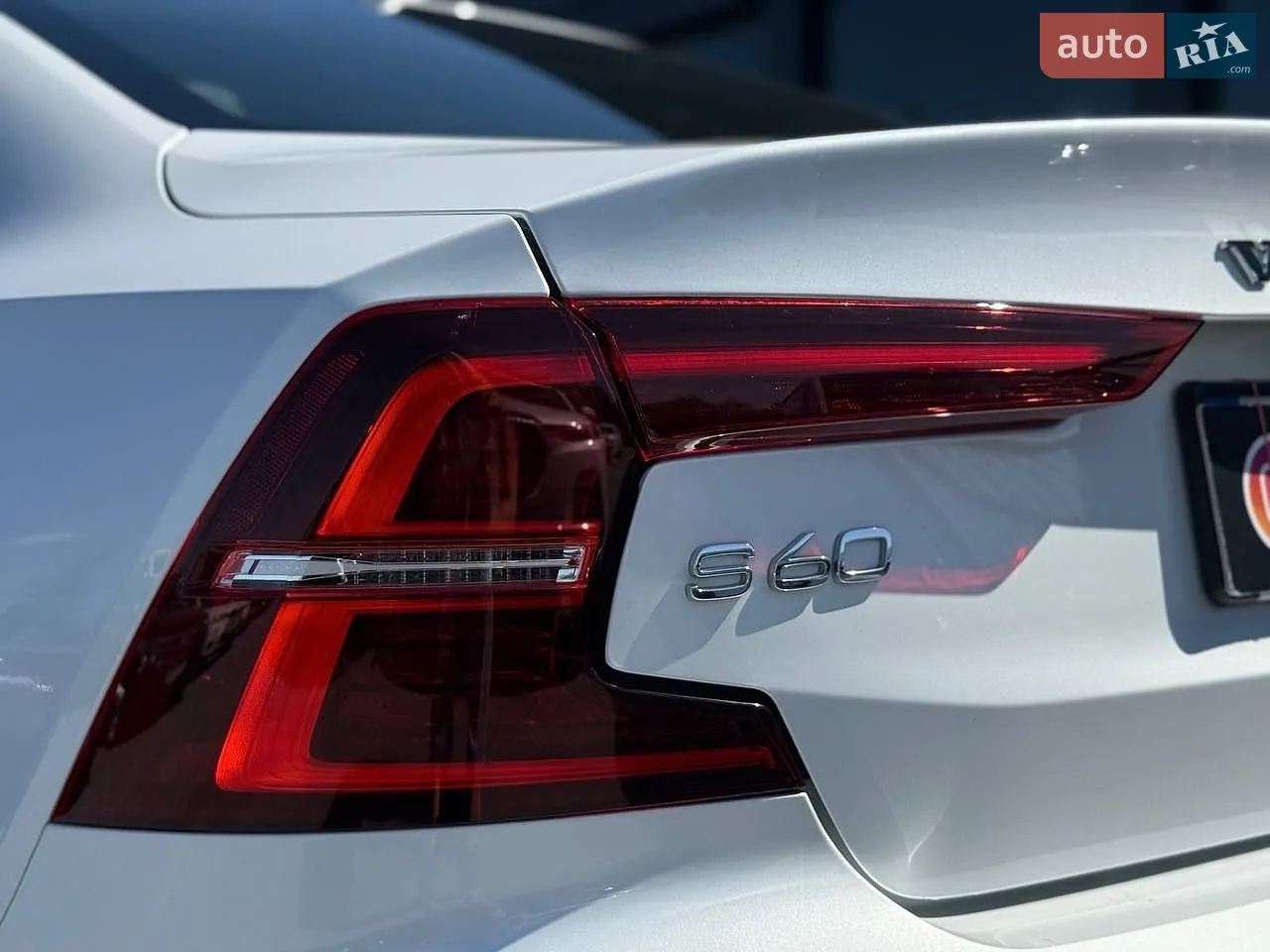 2019 Volvo S60 - мініатюра 11
