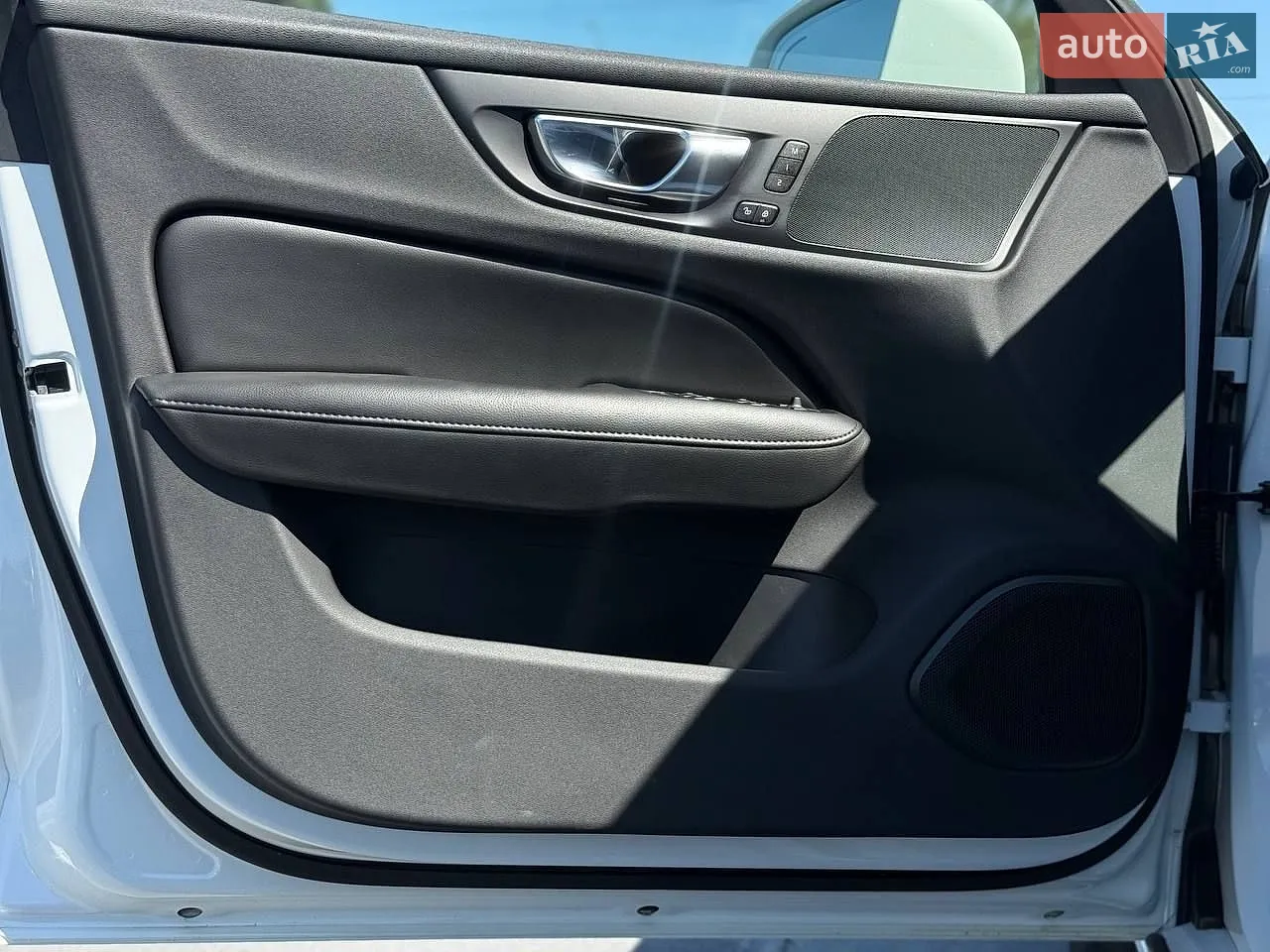 2019 Volvo S60 - мініатюра 18